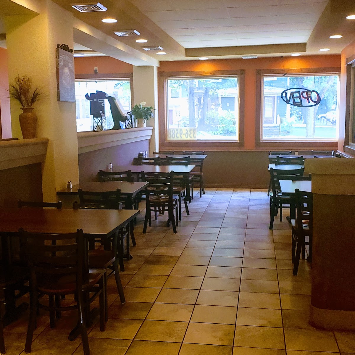 Magro's Pizzeria